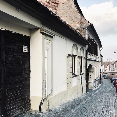 Old Town Studio Apartment Sibiu Eksteriør billede
