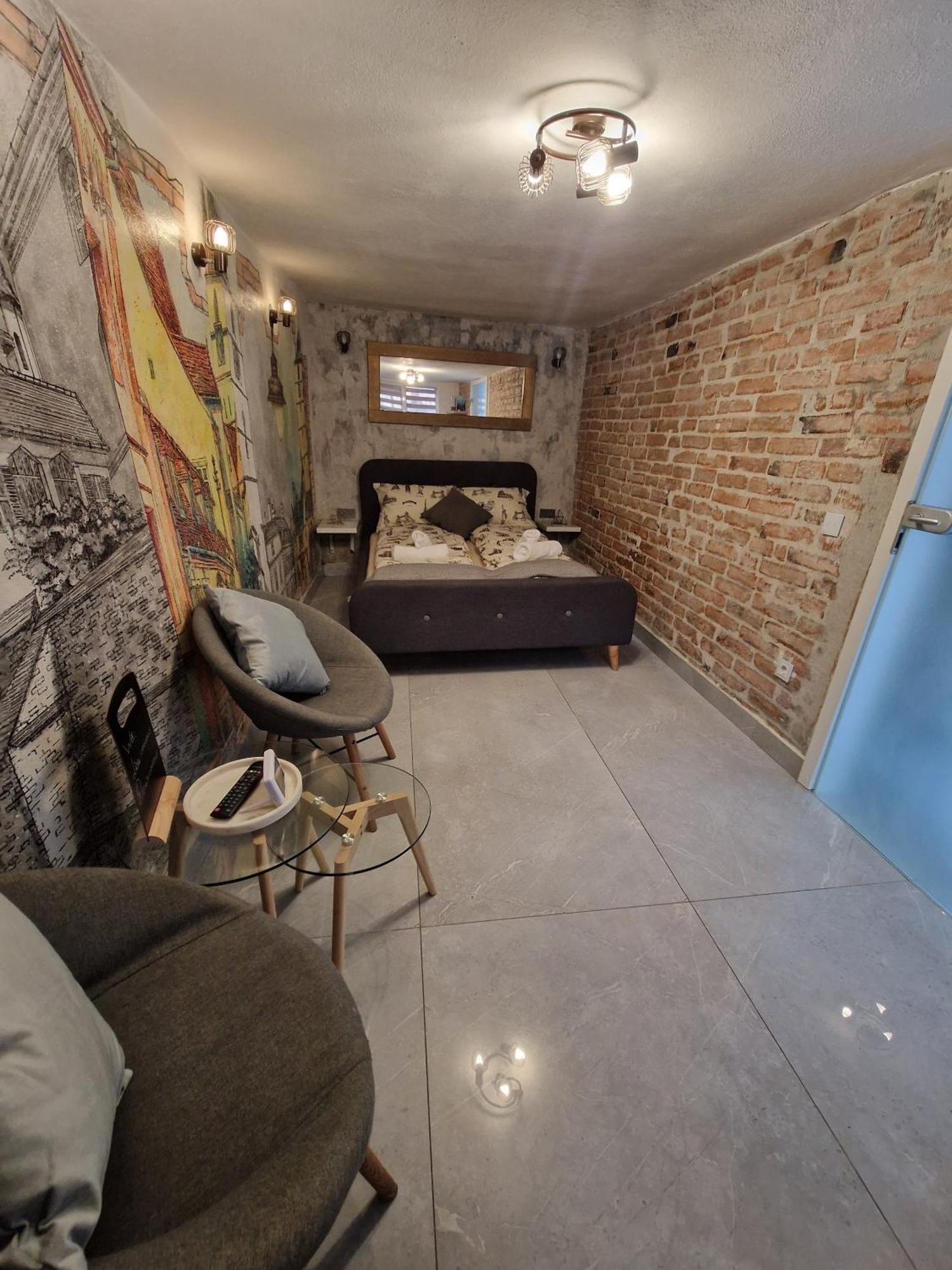 Old Town Studio Apartment Sibiu Eksteriør billede
