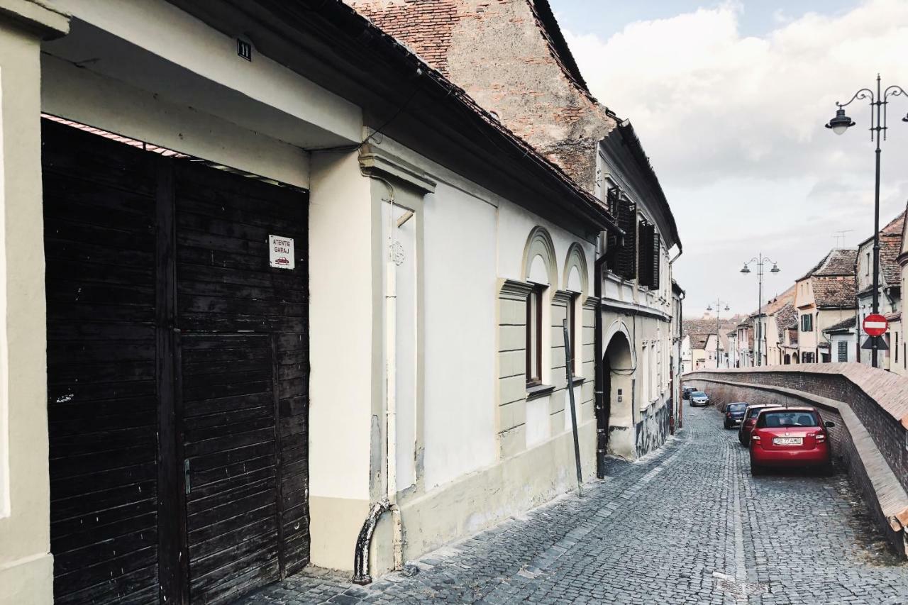Old Town Studio Apartment Sibiu Eksteriør billede